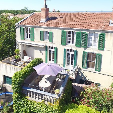 Maison De Maitre A Bram # Jacuzzi Exterior photo